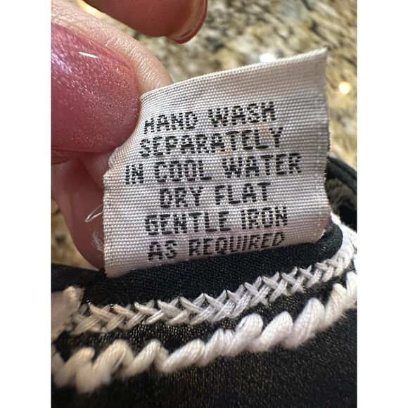 Graham Kandiah NY Embellished Long Sleeve Tunic Flowy Black White Top Size Large - Picture 14 of 16